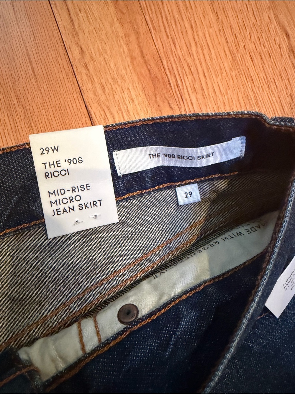 Aritzia Denim Forum The ‘90s Vintage Micro Denim Skirt Size 29 NWT - Picture 11 of 12